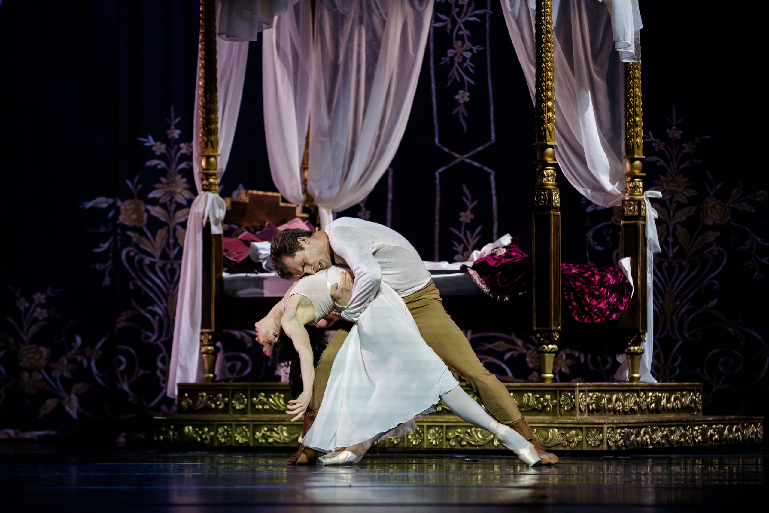 Sergej Prokofjev: Romeo a Julie, Slovenské národní divadlo – Olga Chelpanova a Viacheslav Kruť (foto Vitalii Zahynailo)