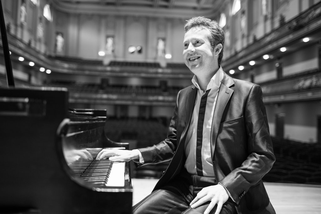 Sam Haywood (zdroj Solent Music Festival)