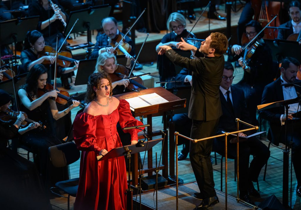 Adventní koncert Pražského filharmonického sboru: Karolína Levková, Lukáš Vasilek, Prague Philharmonia, Pražský filharmonický sbor, 13. prosince 2025, Rudolfinum (zdroj Pražský filharmonický sbor, foto Petra Hajská)