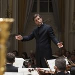 Slovenská filharmonie: Čekovská / Gubaidulina / Saint-Saëns, 15. ledna 2026, koncertní síň Slovenské filharmonie – Juraj Valčuha (foto Alexander Trizuljak)