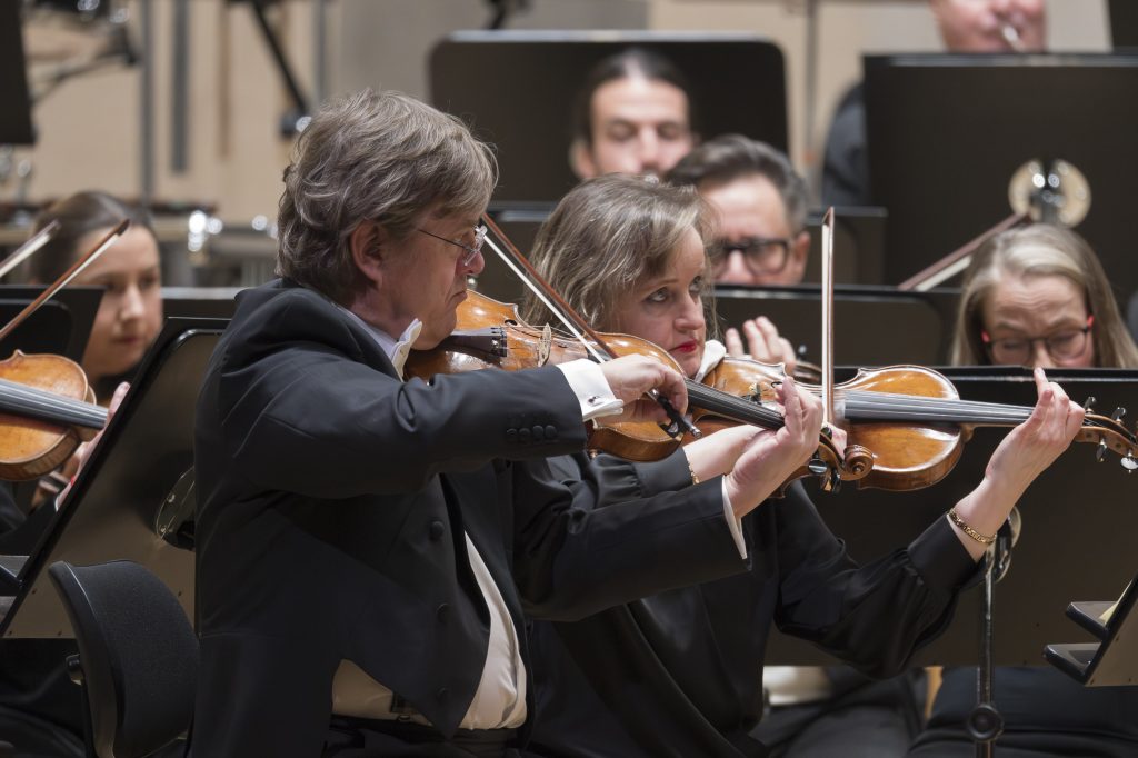 Slovenská filharmonie: Čekovská / Gubaidulina / Saint-Saëns, 15. ledna 2026, koncertní síň Slovenské filharmonie – Juraj Čižmarovič (foto Alexander Trizuljak)