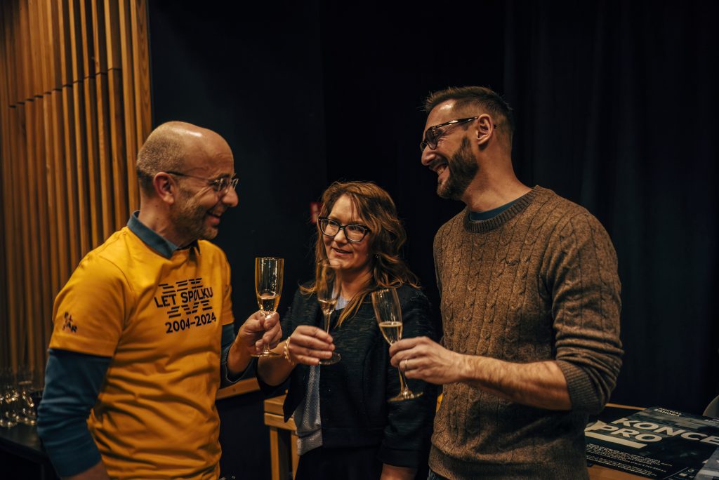 20. narozeniny spolku Pulsar – Honza Malík, Tereza Krčálová a Michal Záhora (foto Vojtěch Brtnický)