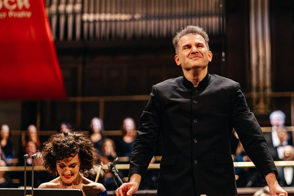 Symfonický orchestr Českého rozhlasu: Mahlerova Druhá, 12. ledna 2026, Obecní dům, Praha – Tomáš Hanus (foto Matěj Komár)