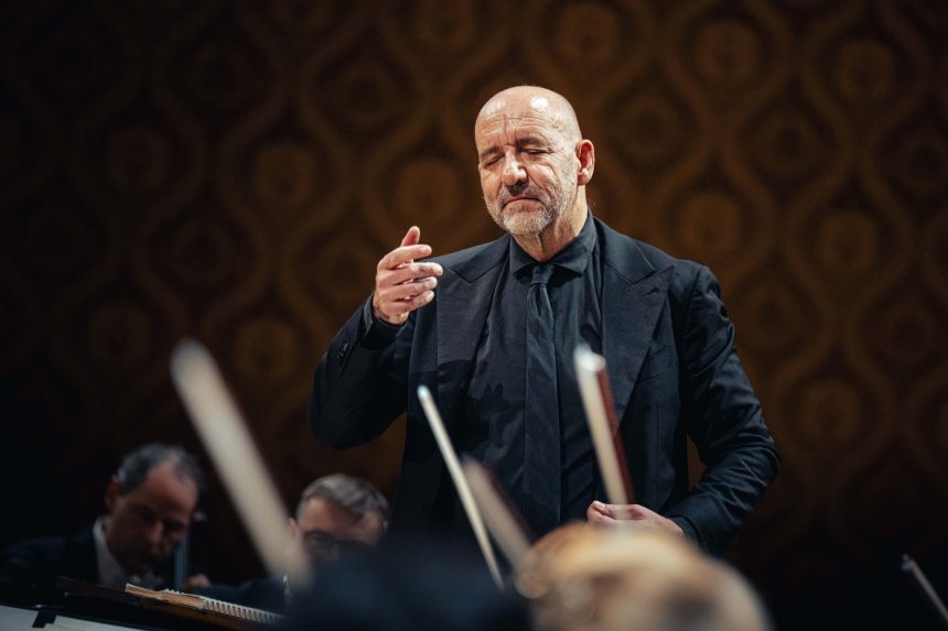 Prague Philharmonia: Má vlast – Emmanuel Villaume , 12. ledna 2026, Dvořákova síň, Rudolfinum, Praha (zdroj Prague Philharmonia, foto Petr Chodura)