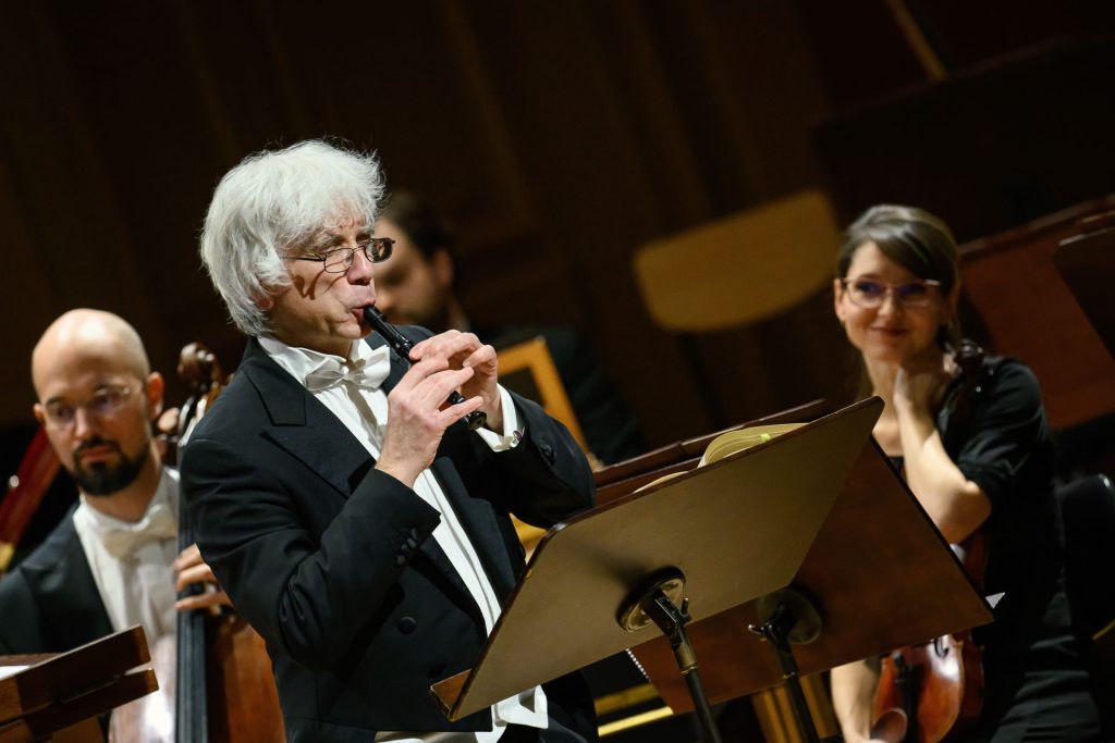 Česká filharmonie: Giovanni Antonini, 14. ledna 2026, Rudolfinum, Dvořákova síň (zdroj Česká filharmonie)