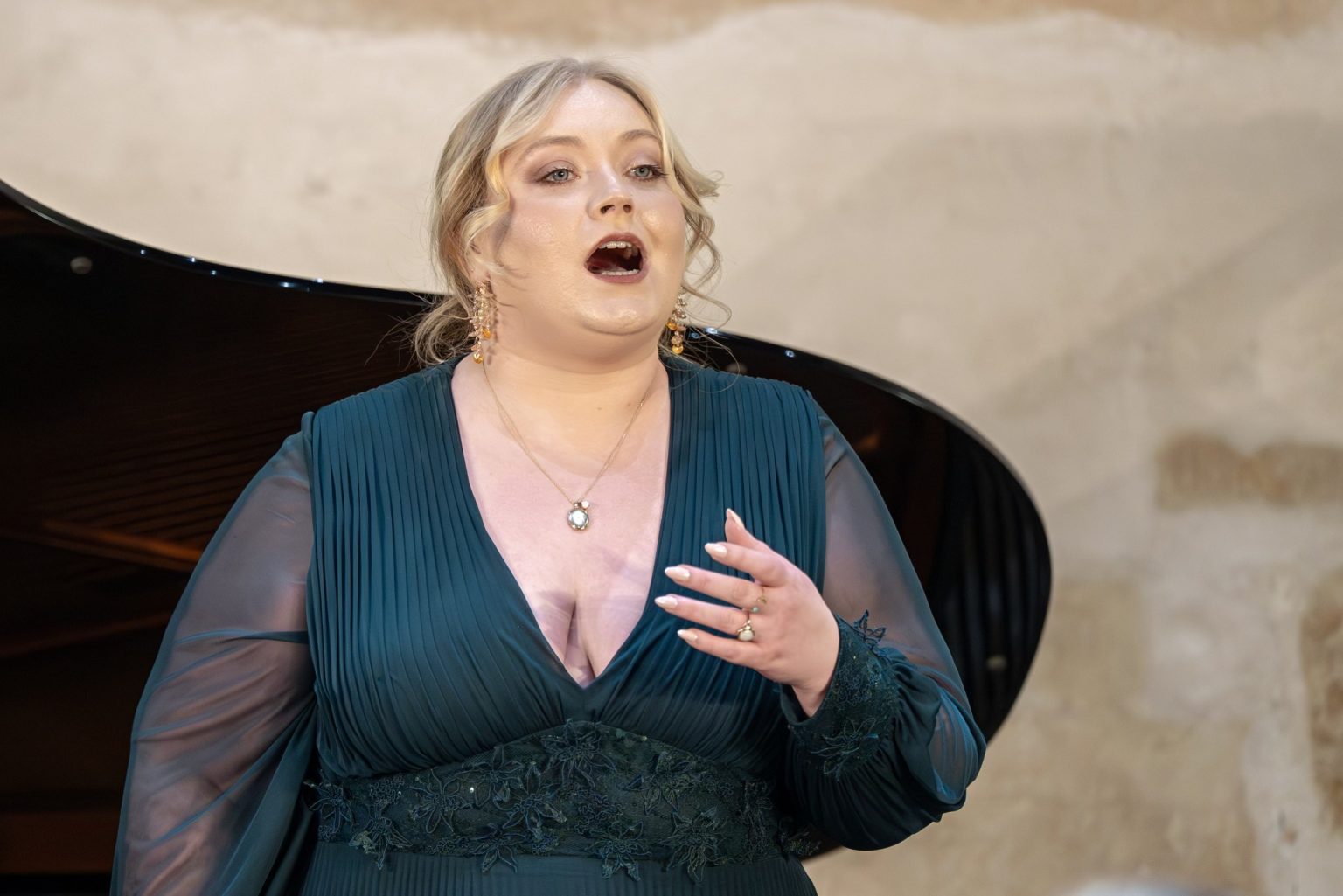 Kathleen O’Mara 25. ledna 2026, sál Novoměstské radnice, Karlovo náměstí, Praha (zdroj Nachtigall Artists Management, foto Petr Dyrc)