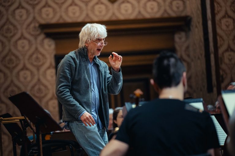 Giovanni Antonini (zdroj Česká filharmonie)