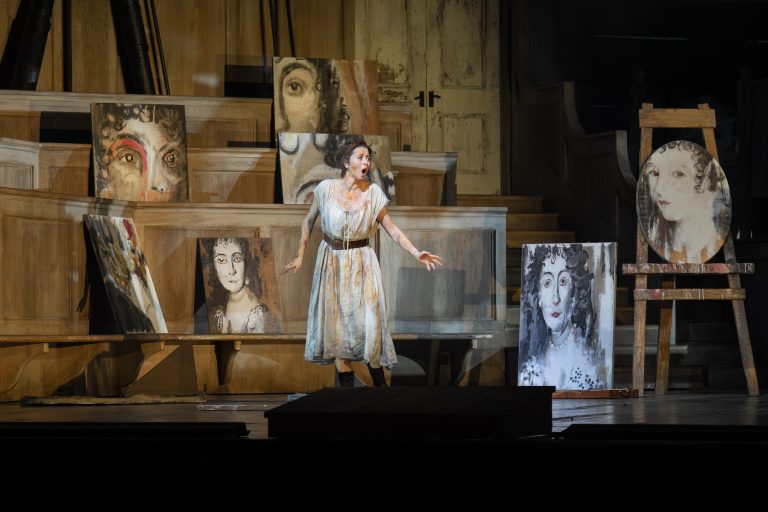 Vincenzo Bellini: I Puritani, Metropolitní opera New York (zdroj Aerofilms)