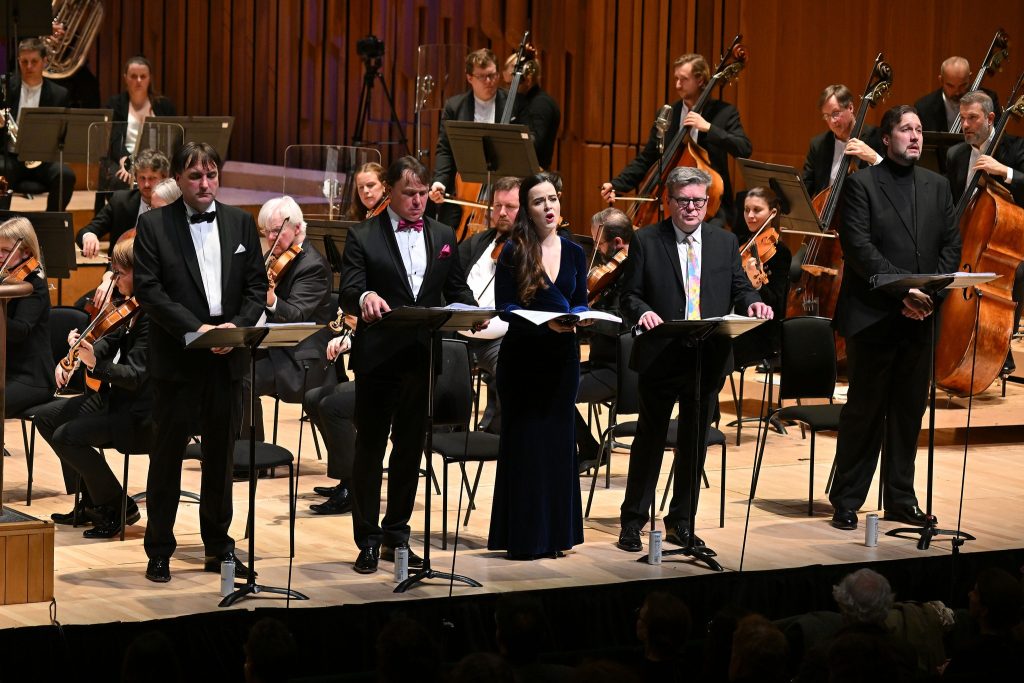 Leoš Janáček: Věc Makropulos, 15. ledna 2026, Barbican Centre, Londýn – Svatopluk Sem, Aleš Briscein, Doubravka Novotná, Peter Hoare, Jan Martiník a London Symphony Orchestra (foto Mark Allan)