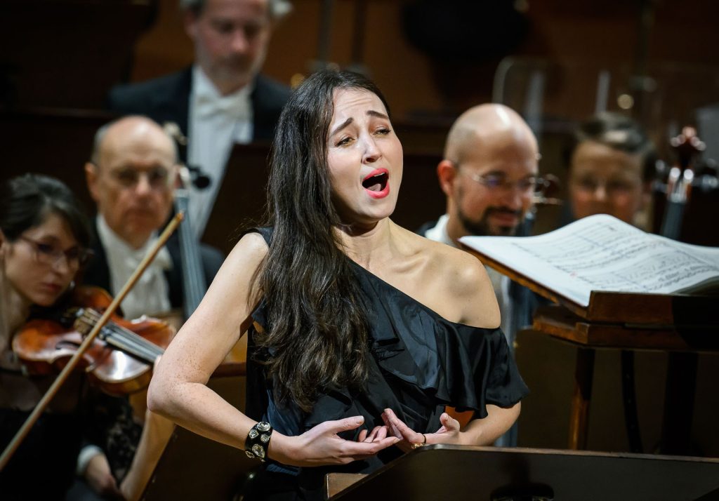 Fleur Barron, 18. února 2026, Rudolfinum, Dvořákova síň, Praha (zdroj Česká filharmonie)