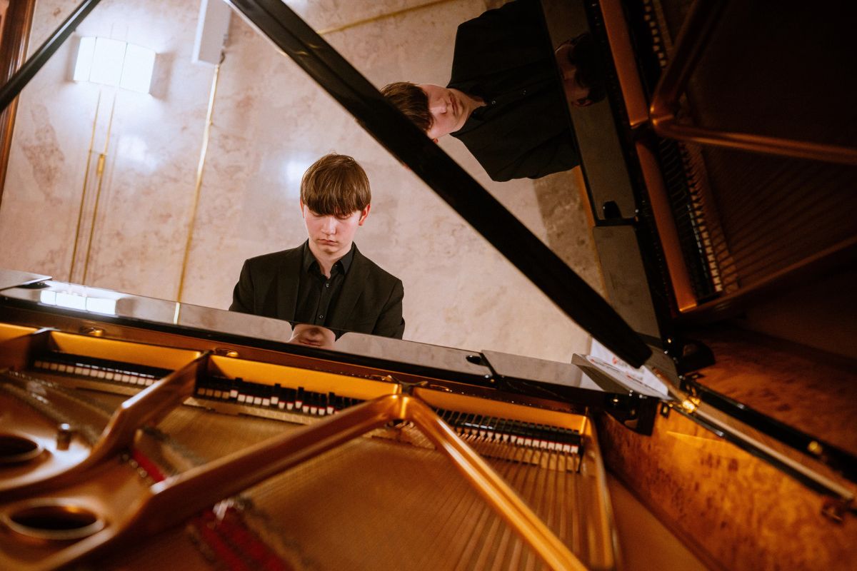 Adam Znamirovský (zdroj Komárek Foundation)