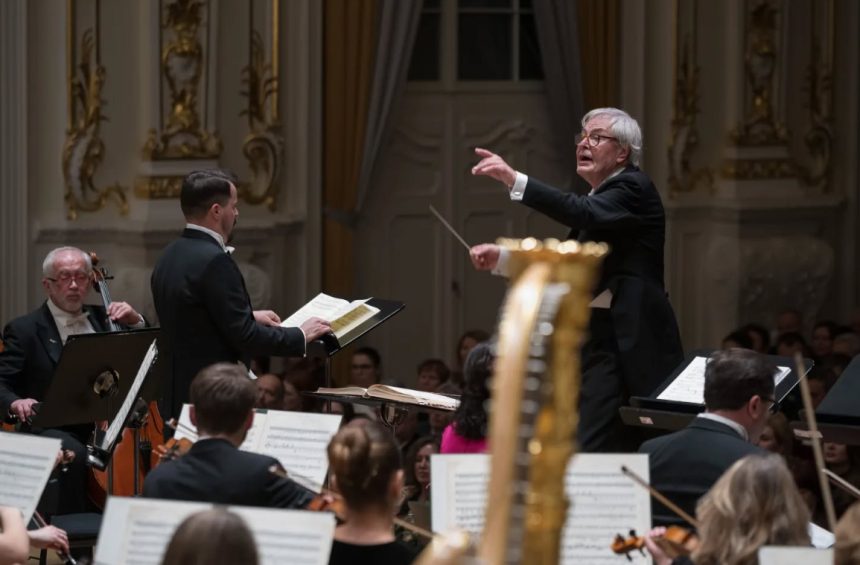 Slovenská filharmónia: Antonín Dvořák – Svatební košile, 30. ledna 2026, koncertní síň Slovenské filharmonie, Bratislava – Jiří Brückler, Petr Altrichter a Slovenská filharmónia (foto Alexander Trizuljak)