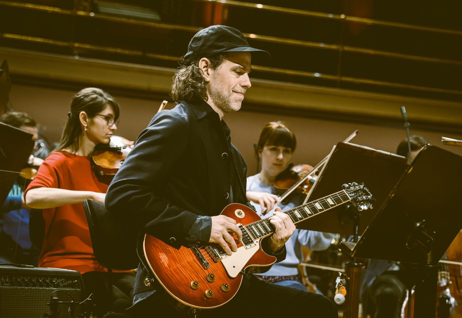 Bryce Dessner (zdroj Česká filharmonie)