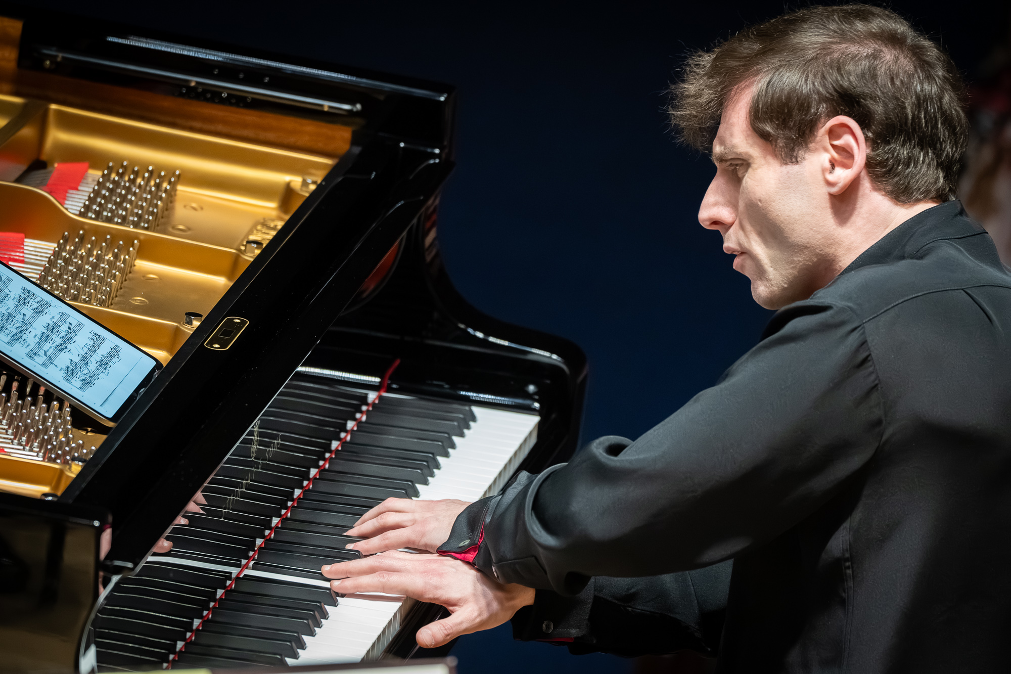 Boris Giltburg, 5. února 2026, Rudolfinum, Praha (zdroj Symfonický orchestr hl. m. Prahy FOK, foto Ivan Malý)