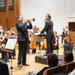 Walter Hofbauer, Łukasz Borowicz, 23. února 2026, Sukova síň Domu hudby Pardubice (zdroj Komorní filharmonie Pardubice, foto František Renza)