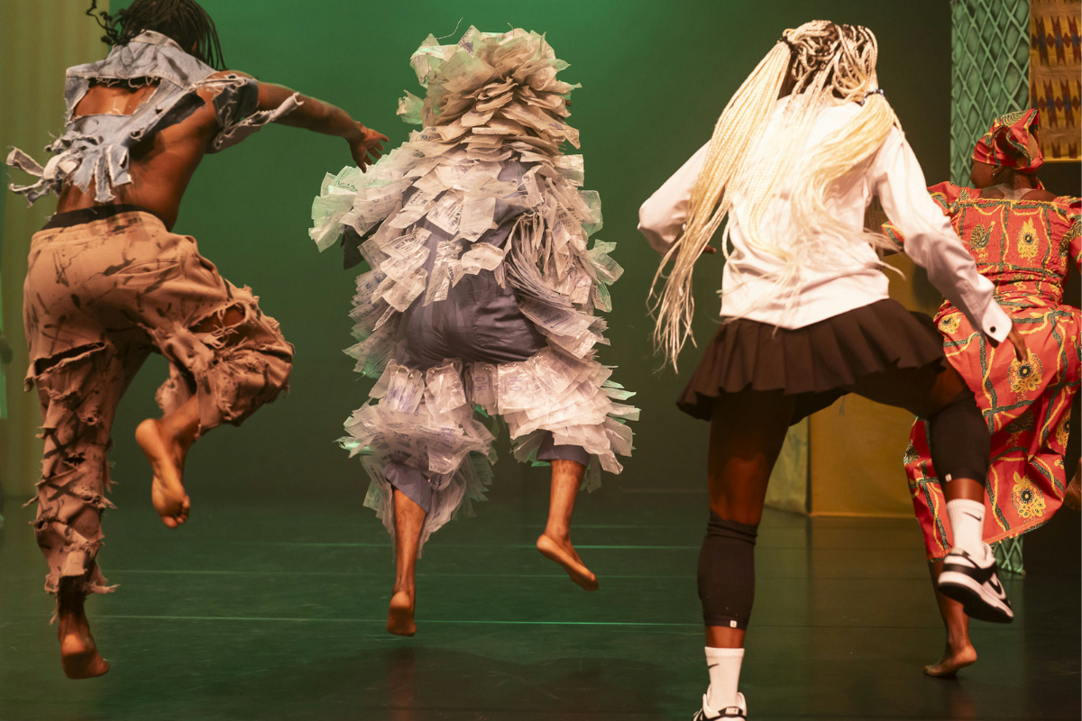 Jolie Ngemi: MBOK’ELENGI (foto Arnaud Beelen)