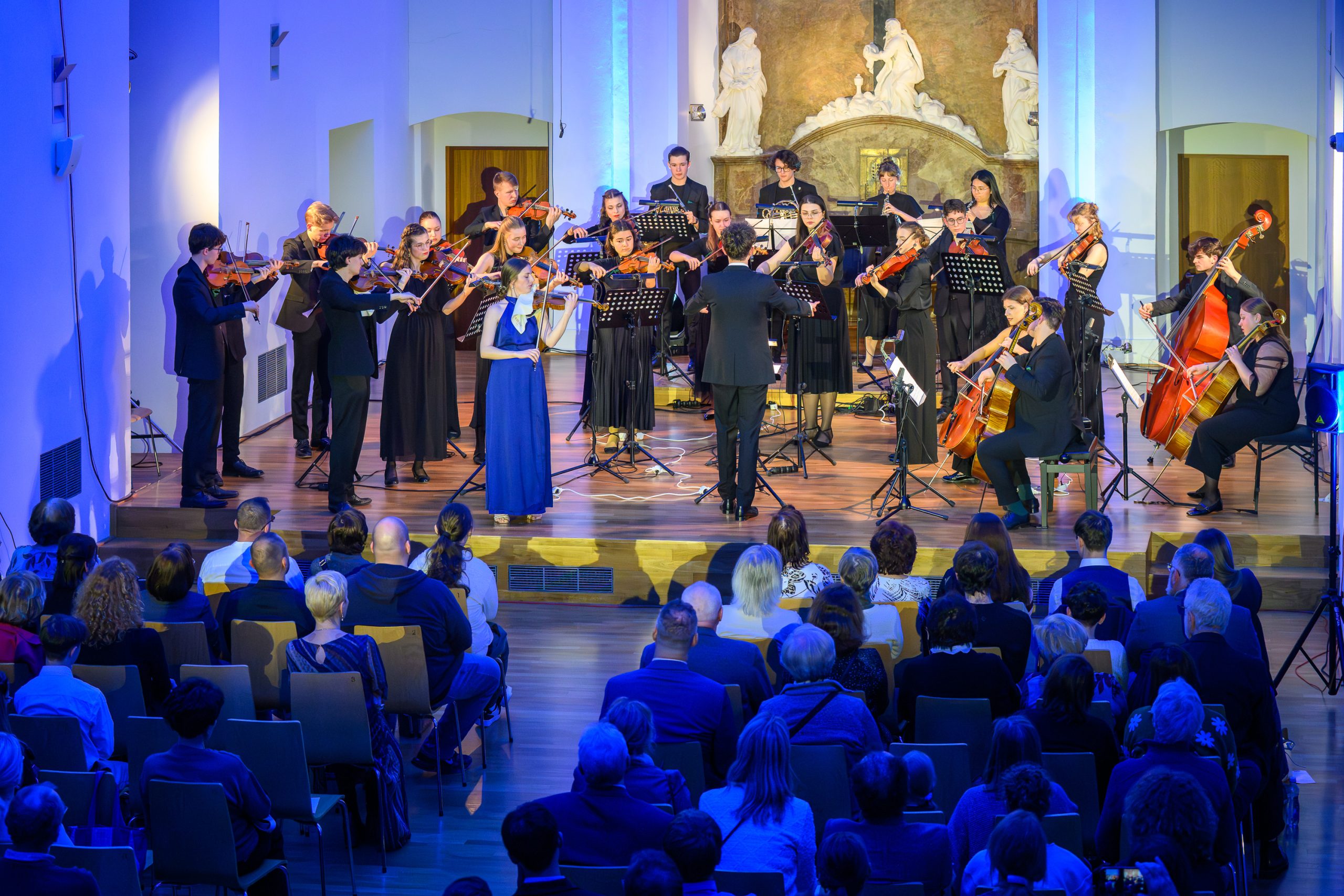 Debut: Crocodile Orchestra – Veronika Cagáňová, Tomáš Kalousek, Crocodile Orchestra, 27. března 2026, Sál Milosrdných bratří, Brno (foto Vít Horník)