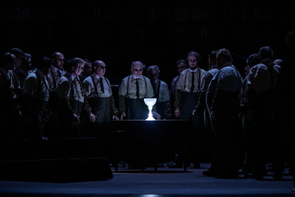 Richard Wagner: Parsifal – Sbor Státní opery a Sbor Národního divadla, Státní opera, Praha (zdroj Národní divadlo, foto Serghei Gherciu)