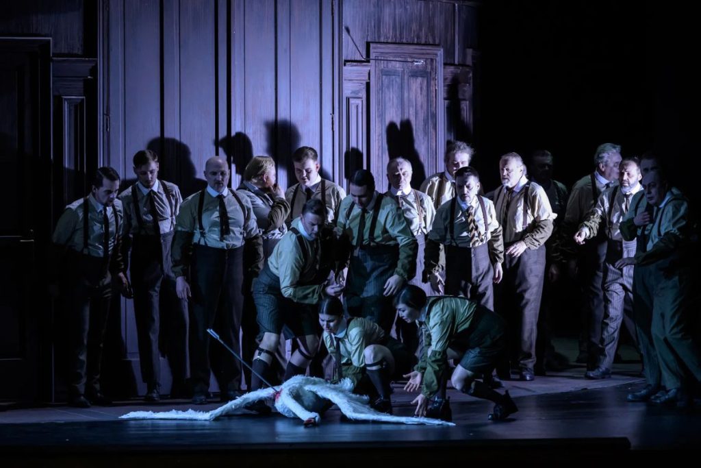 Richard Wagner: Parsifal – Sbor Státní opery a Sbor Národního divadla, Státní opera, Praha (zdroj Národní divadlo, foto Serghei Gherciu)