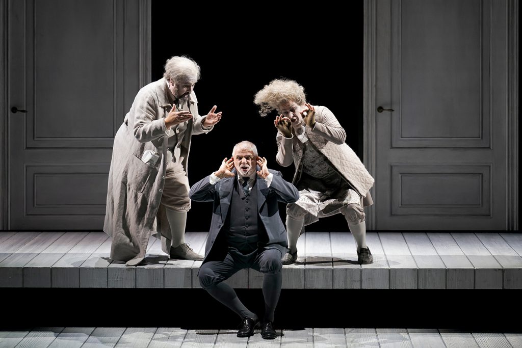 Florian Leopold Gassmann: L´opera seria – Roberto de Candia (Delirio), Pietro Spagnoli (Fallito), Petr Nekoranec (Sospiro), Theater an der Wien, Vídeň, 2026 (zdroj MusikTheater an der Wien, foto Werner Kmetitsch)