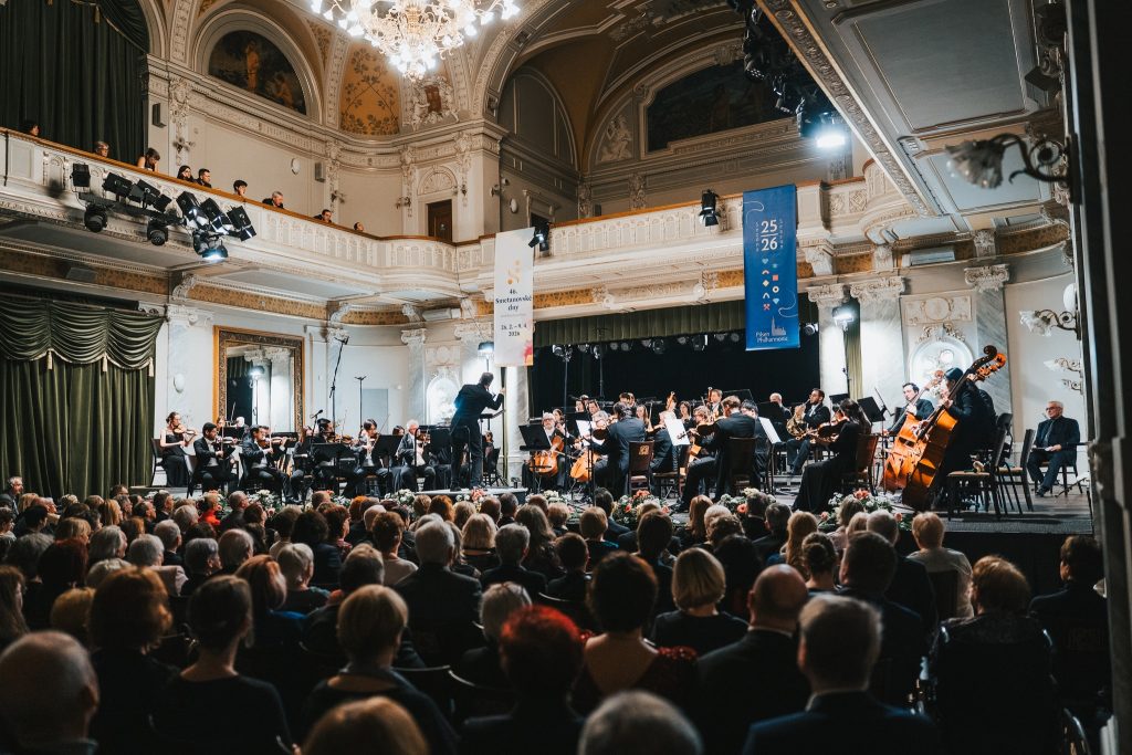 Smetanovské dny: Rossini Gala & Marina Viotti, 26. února 2026, Měšťanská beseda, Plzeň – Jan Schultsz a Plzeňská filharmonie (foto Jan Růžička)