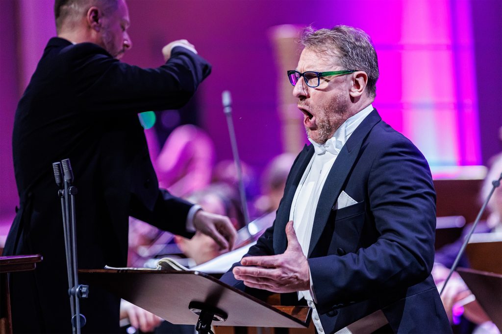 Hrad knížete Modrovouse – Günther Groissböck, Robert Jindra, Symfonický orchestr Českého rozhlasu, 24. března 2026, Rudolfinum, Praha (zdroj Symfonický orchestr Českého rozhlasu, foto Michal Fanta)