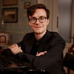 Adam Závodský (zdroj Janáčkova filharmonie Ostrava, foto Marek Olbrzymek)