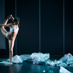 Miřenka Čechová a Johana Ožvold: Invisible IV.: Rukojmí, Palác Akropolis – Adriana Štefaňáková (foto Romana Kovacs)