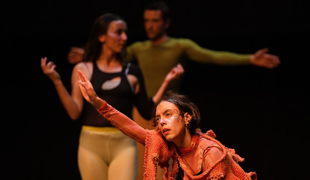 Sonja Pregrad: O (zdroj Bazaar festival)