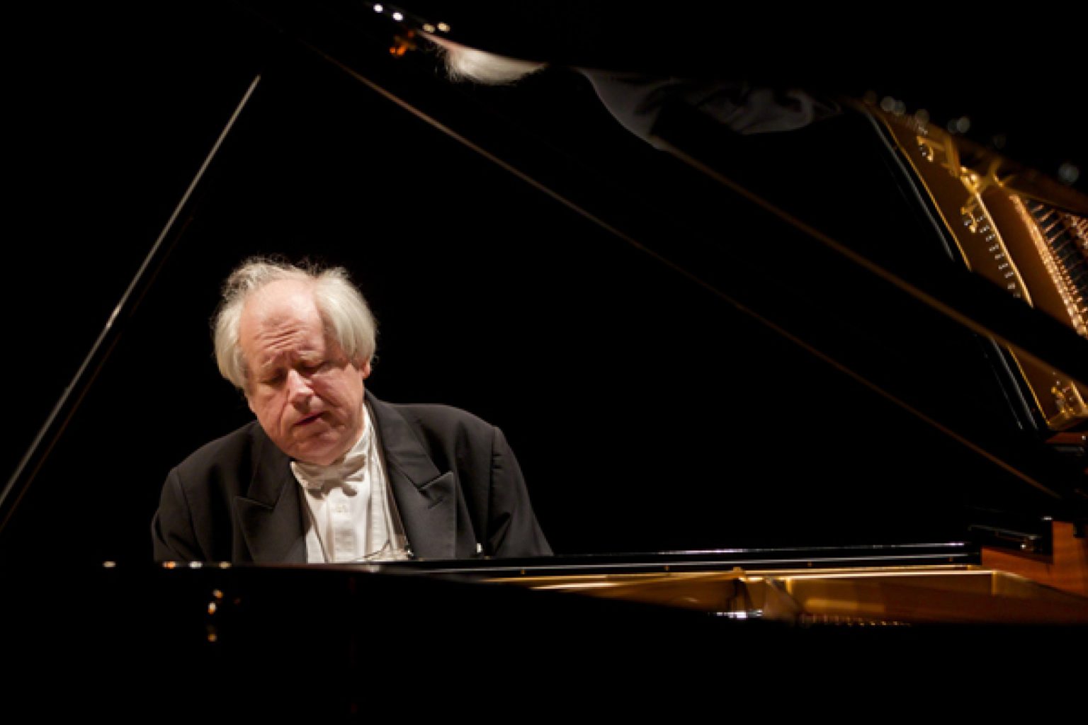 Grigorij Sokolov (zdroj Deutsche Grammophon)