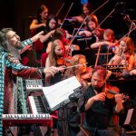 Onestage, 29. března 2026, Velký sál Lucerna, Praha – Varhan Orchestrovič Bauer a Okamžitý filmový orchestr (foto Ivan Malý)