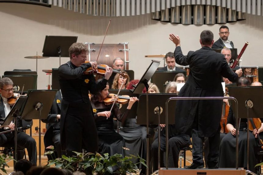 Milan Paľa, Ondrej Olos, Slovenská filharmonie, 17. dubna 2026, Bratislava (zdroj Slovenská filharmonie, foto Alexander Trizuljak)