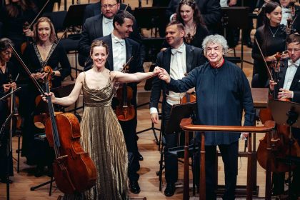 Sol Gabetta, Semjon Byčkov, Česká filharmonie, 21. dubna 2026, Labská filharmonie, Velký sál, Hamburk (zdroj Česká filharmonie)