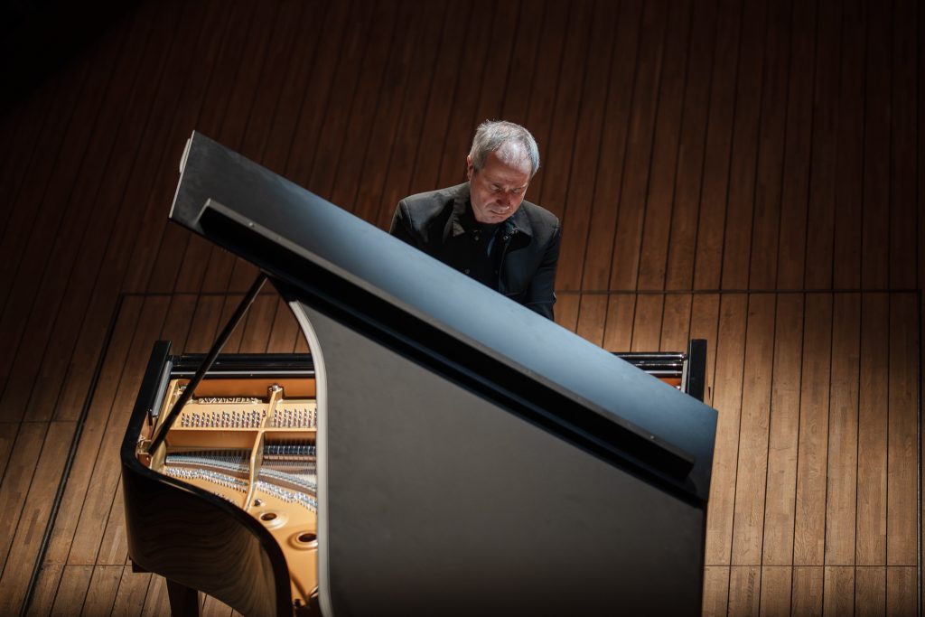 Piotr Anderszewski – Klavírní recitál, 25. Dubna 2026, Rudolfinum, Dvořákova síň – Piotr Anderszewski (foto Hana Görlich)