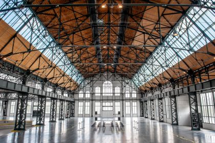 Trojhalí Karolína (zdroj Silver B. C.)