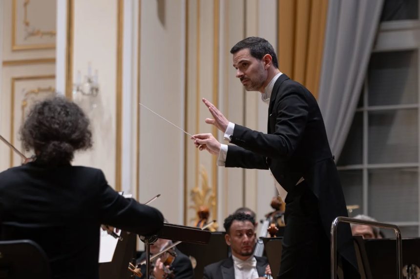 Veľkonočný koncert, 1. dubna 2026, 19:00 hodin, Koncertní síň Slovenské filharmonie, Bratislava – Maroš Potokár a Slovenská filharmónia (foto Alexander Trizuljak)