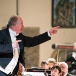 ZA SVĚTLEM / Matthews – Zemek Novák – Beethoven, 12. dubna 2026, Kostel sv. Jakuba, Brno – Jac van Steen a Filharmonie Brno (foto Jan Prokopius)