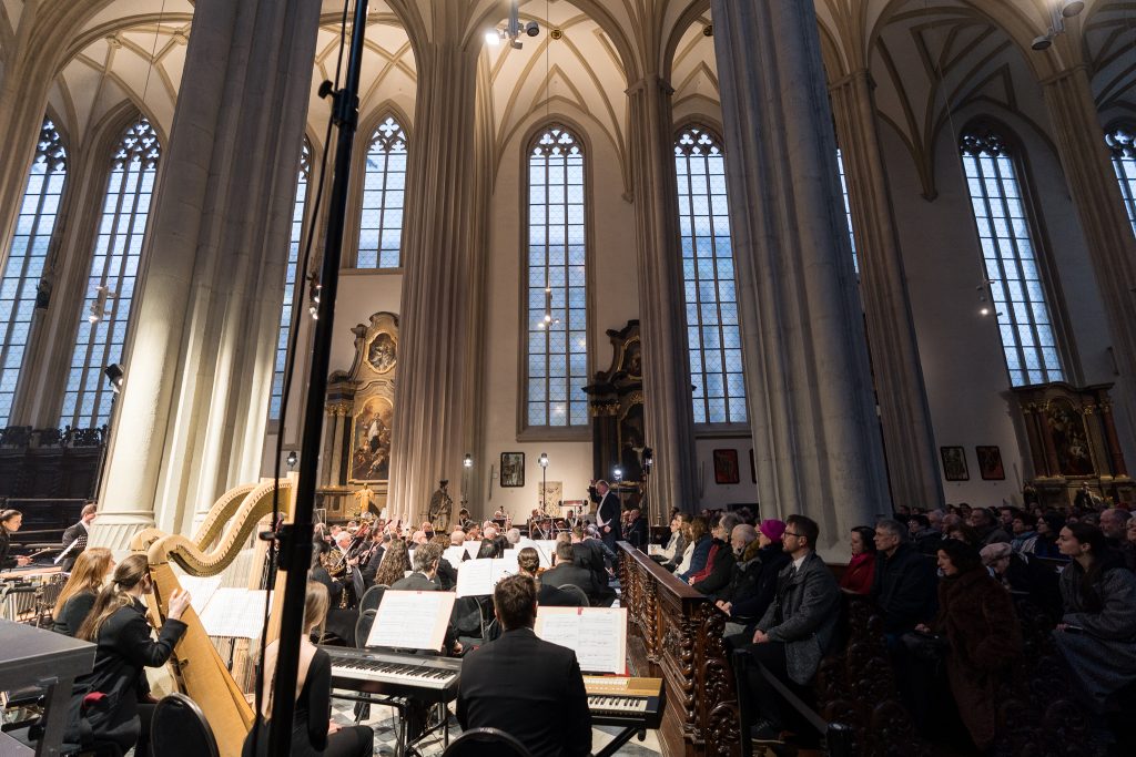 ZA SVĚTLEM / Matthews – Zemek Novák – Beethoven, 12. dubna 2026, Kostel sv. Jakuba, Brno – Filharmonie Brno (foto Jan Prokopius)