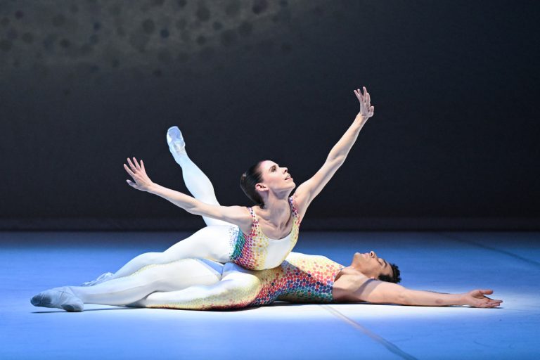 Tribute to Tetley – Glen Tetley: Voluntaries, Opernhaus Stuttgart – Elisa Badenes, Martí Paixà (zdroj Stuttgarter Ballett)