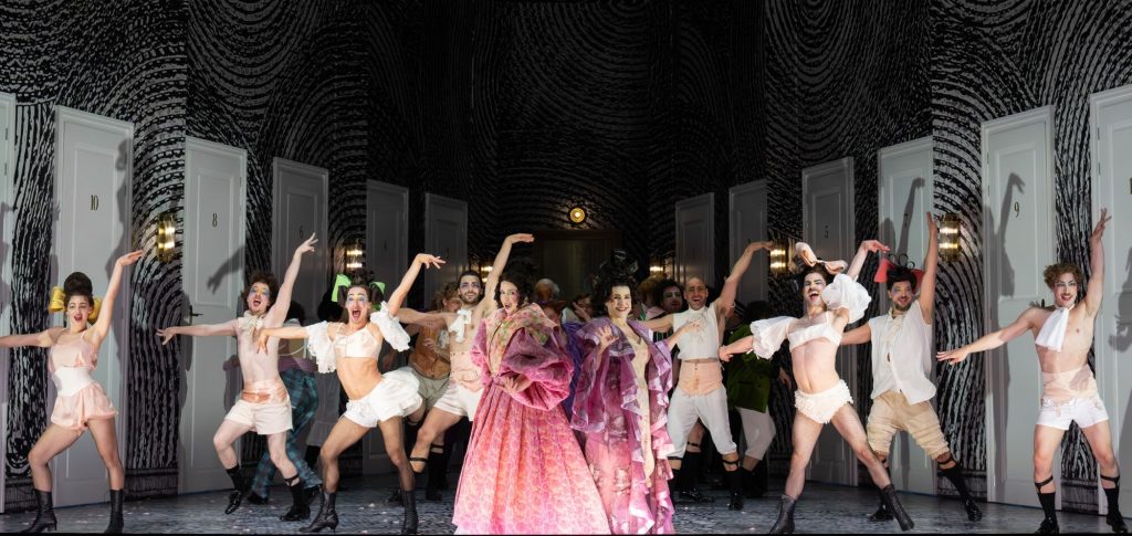 Gioachino Rossini: Il viaggio a Reims, Salzburger Festspiele Pfingsten 2026, Salzburg (zdroj Salzburger Festspiele, foto Monika Ritterhaus)
