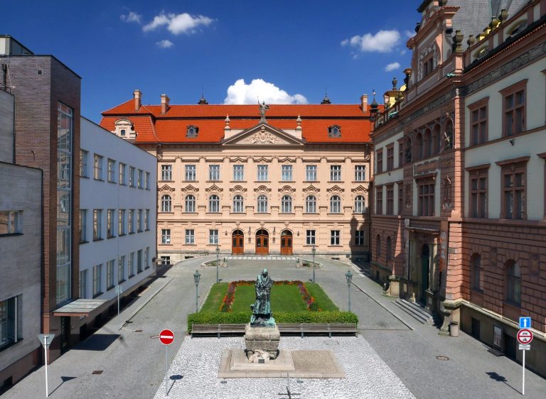 Chrudimská beseda (zdroj Chrudimská beseda, městské kulturní středisko)