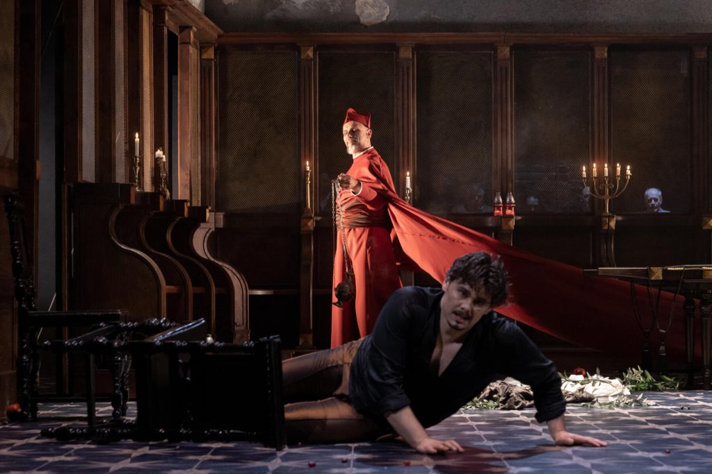 Wolfgang Amadeus Mozart: Don Giovanni, Moravské divadlo Olomouc – Daniel Kfelíř, Jiří Přibyl (foto Tereza Valnerová)