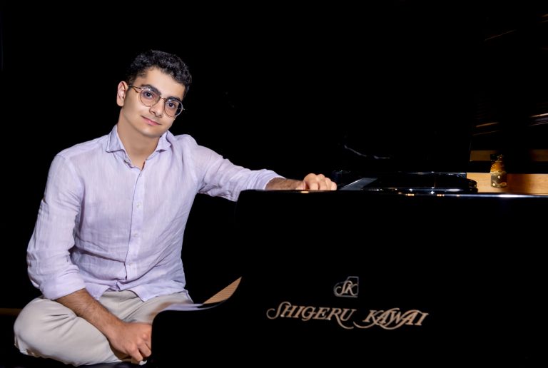 Dmitry Ishkhanov (zdroj Pharos Arts Foundation, foto Tigran Arekelyan)