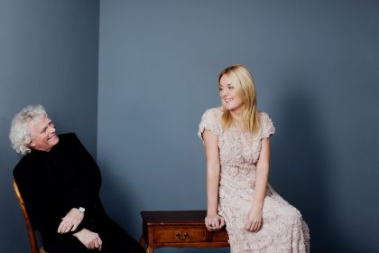 Sir Simon Rattle a Magdalena Kožená (foto Julia Wesely)