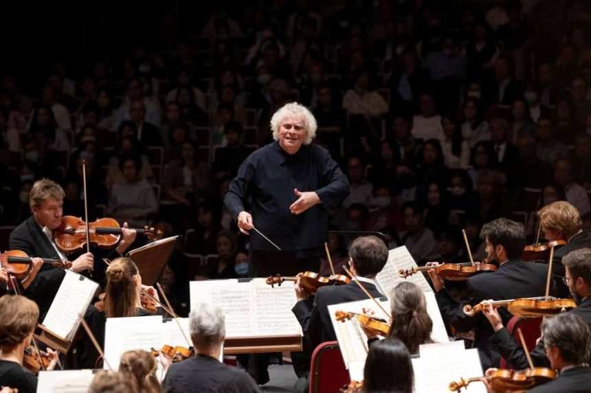 Sir Simon Rattle (foto Astrid Ackermann)