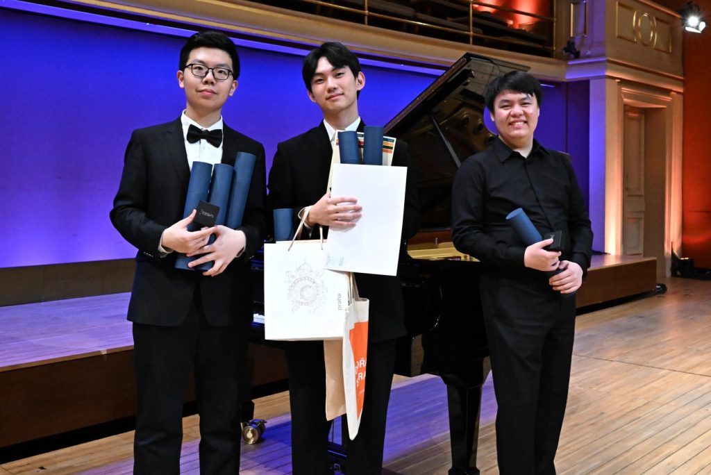 Pražské jaro 2026: Finále soutěže: klavír, 14. května 2026, Rudolfinum – Dvořákova síň, Praha –  Sehyeok Son, Xuehong Chen a Zhiquan Wang  (foto Petra Hajská)