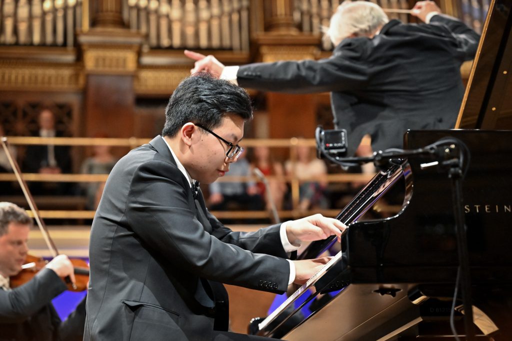 Pražské jaro 2026: Finále soutěže: klavír, 14. května 2026, Rudolfinum – Dvořákova síň, Praha – Zhiquan Wang (foto Petra Hajská)