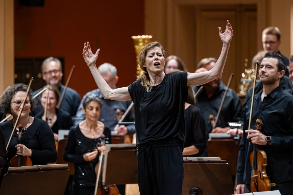 Pražské jaro 2026: Barbara Hannigan, Česká filharmonie, 26. května 2026, Rudolfinum – Dvořákova síň, Praha (zdroj Pražské jaro, foto Michal Fanta)