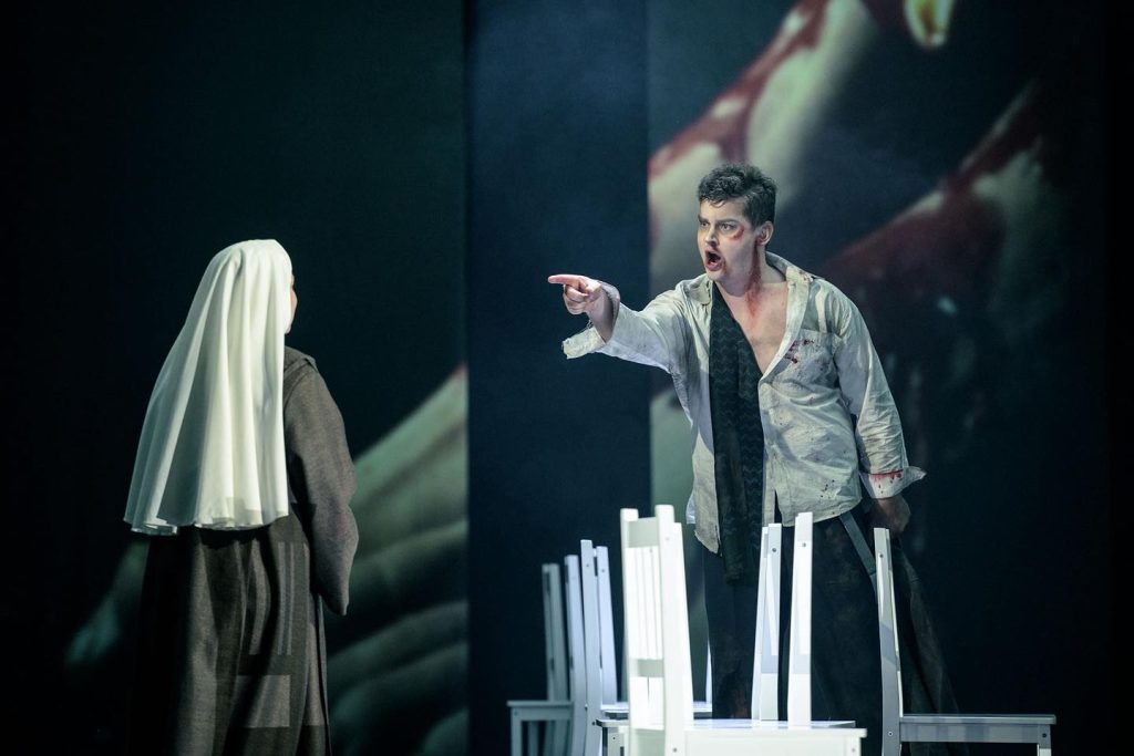 Francis Poulenc: Dialogy karmelitek, Státní opera, Praha – Daniel Matoušek (foto Petr Neubert)