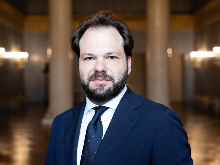 Petr Popelka (zdroj Bayerische Staatsoper)